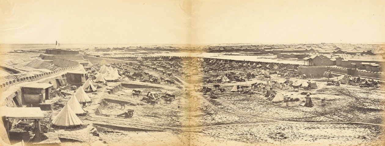 Interiør af Pehtang Fort viser Probyns hest, 1. august 1860 af Felice Beato