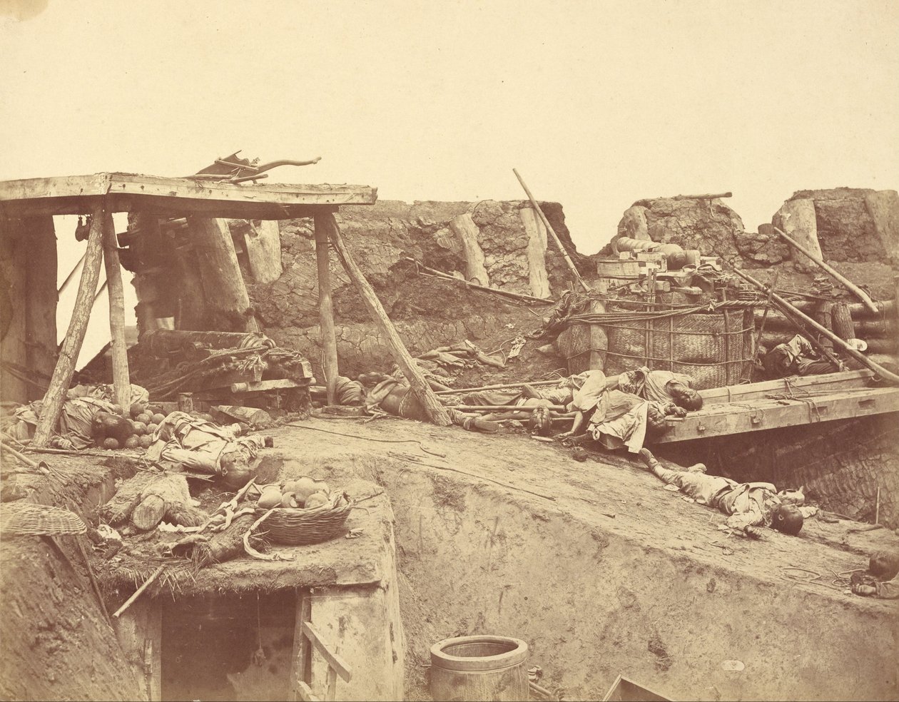 Interiøret i den engelske indgang til North Fort den 21. august 1860 af Felice Beato