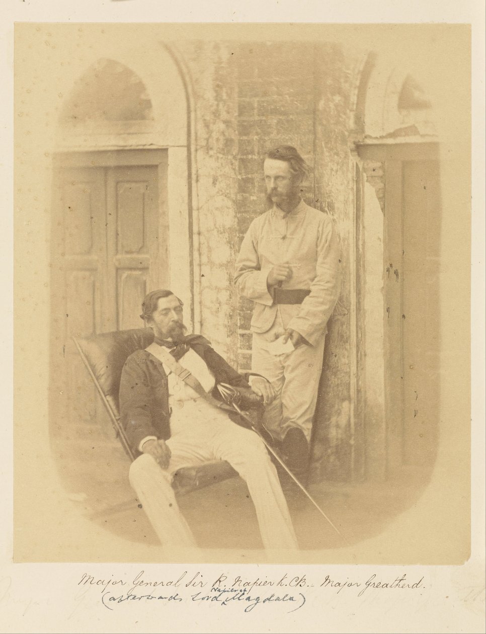 Generalmajor Sir R. Napier, K.C.B. og major Greatherd af Felice Beato