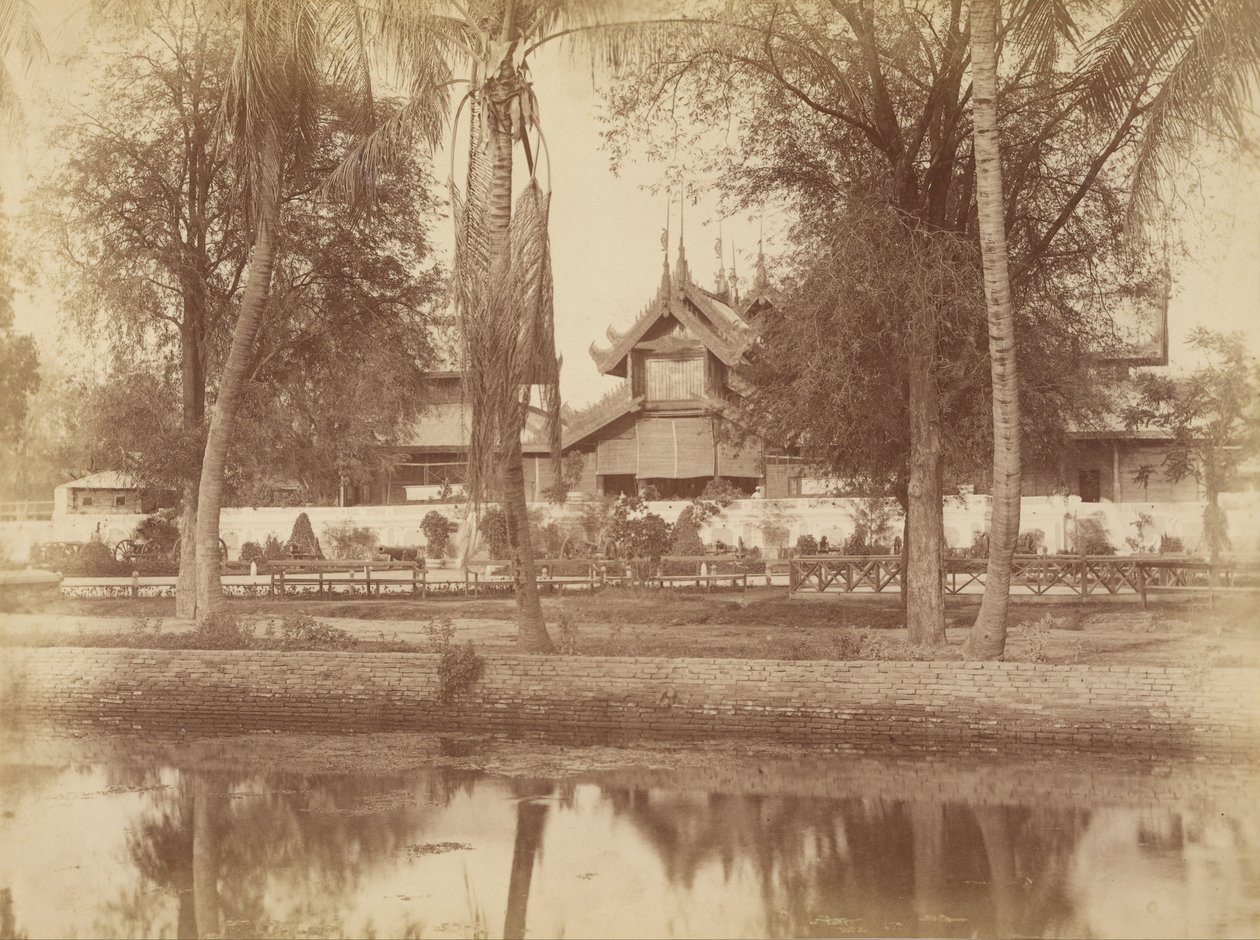 Mandalay, nu Syim Khana U.B.C. af Felice Beato