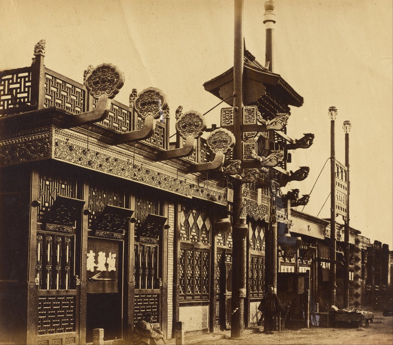 Butikker og gader, den kinesiske by Pekin, oktober 1860 af Felice Beato
