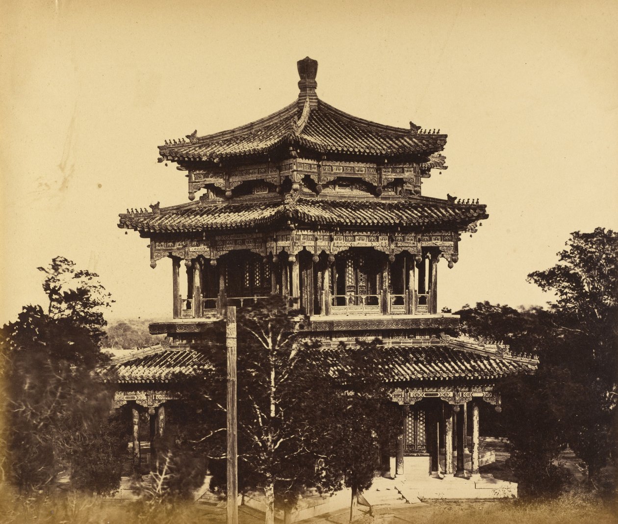 [Det store kejserlige palads (Yuan Ming Yuan) før afbrændingen, Pekin, 18. oktober 1860]. af Felice Beato