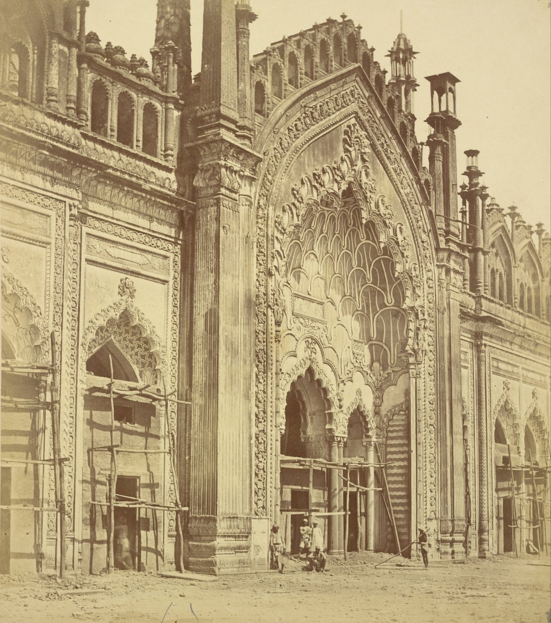 Summa Musjid -porten, Lucknow af Felice Beato