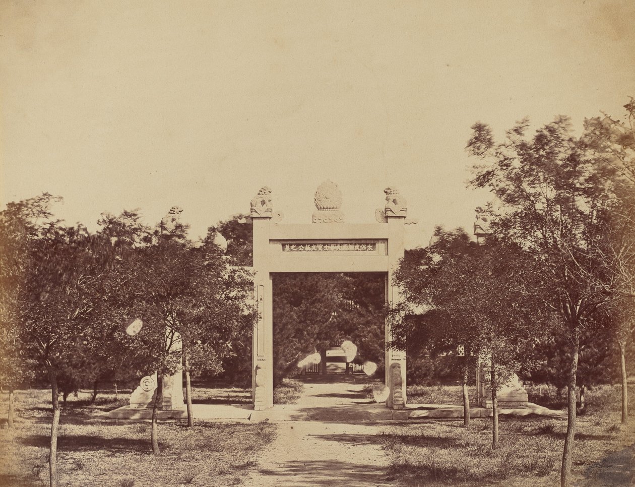 Grav nær Palichian, scenen for begyndelsen af angrebet den 21. september 1860 af Felice Beato