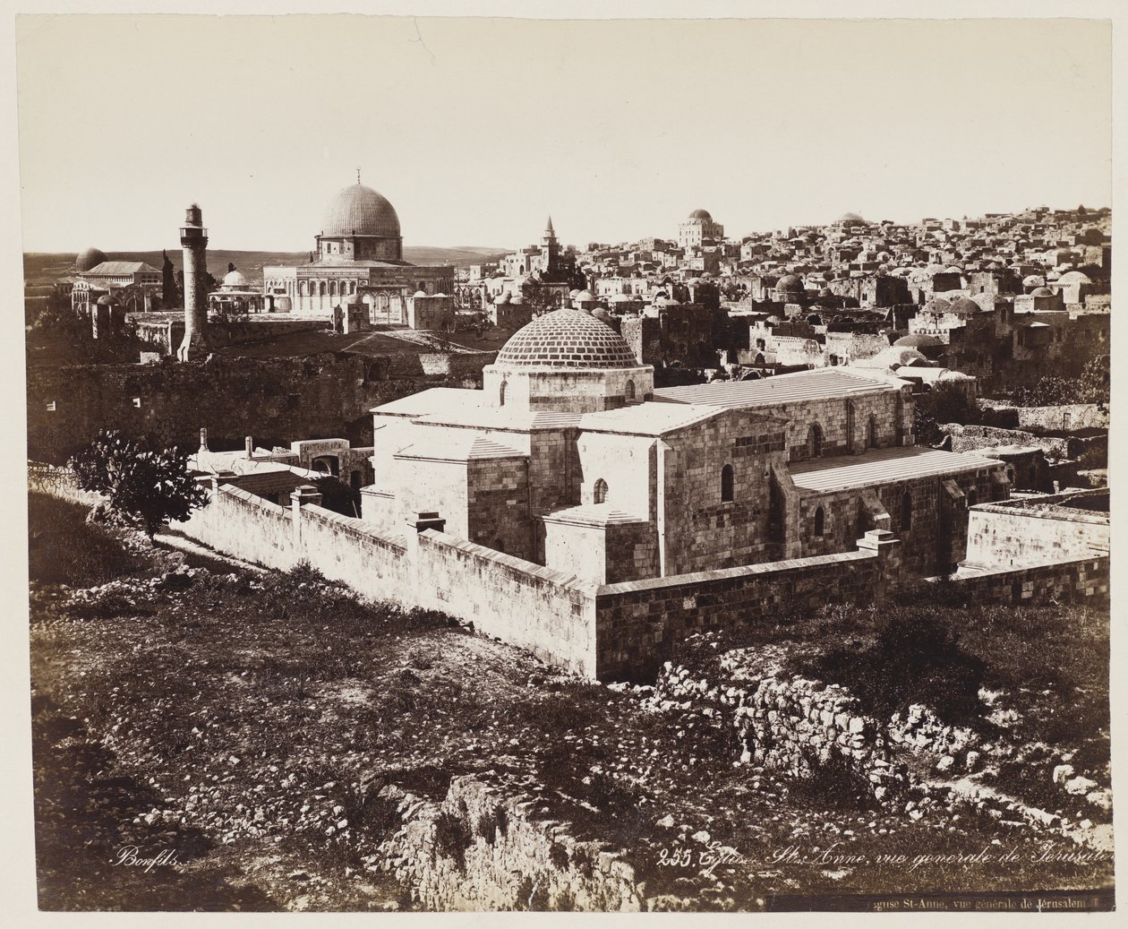 Sankt Annas Kirke, samlet udsigt over Jerusalem #255 af Félix Bonfils