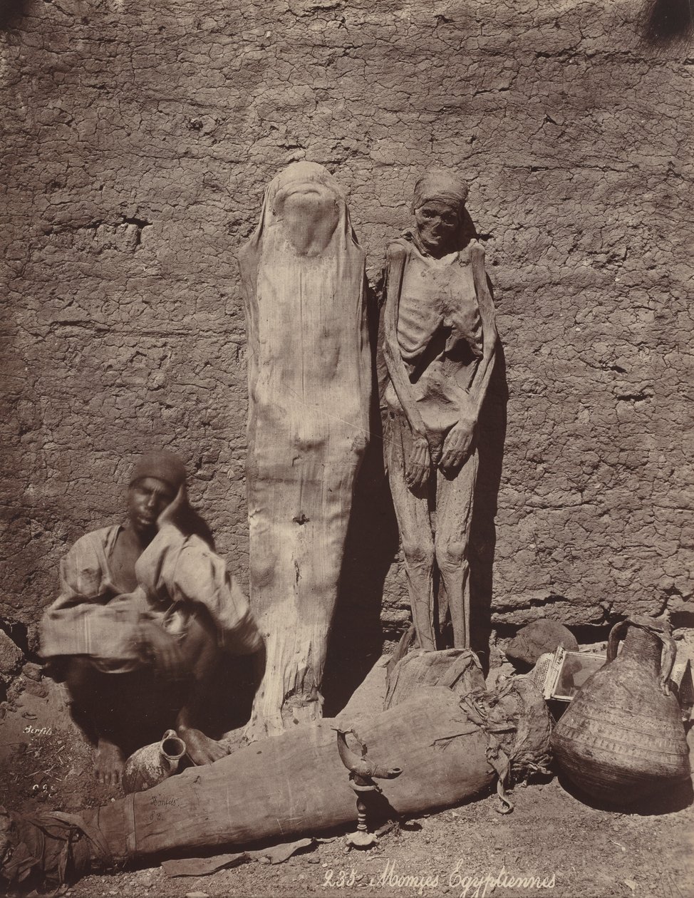 Momies Egyptiennes (egyptiske mumier),ca. 1870 (foto) af Félix Bonfils