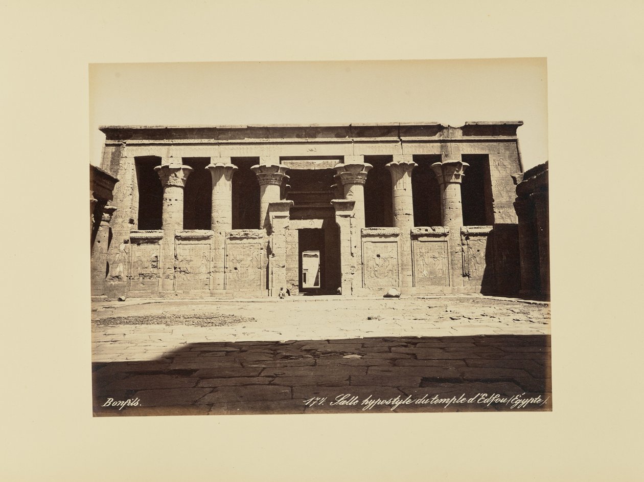Hypostylhallen i Edfu-templet (Egypten) af Félix Bonfils