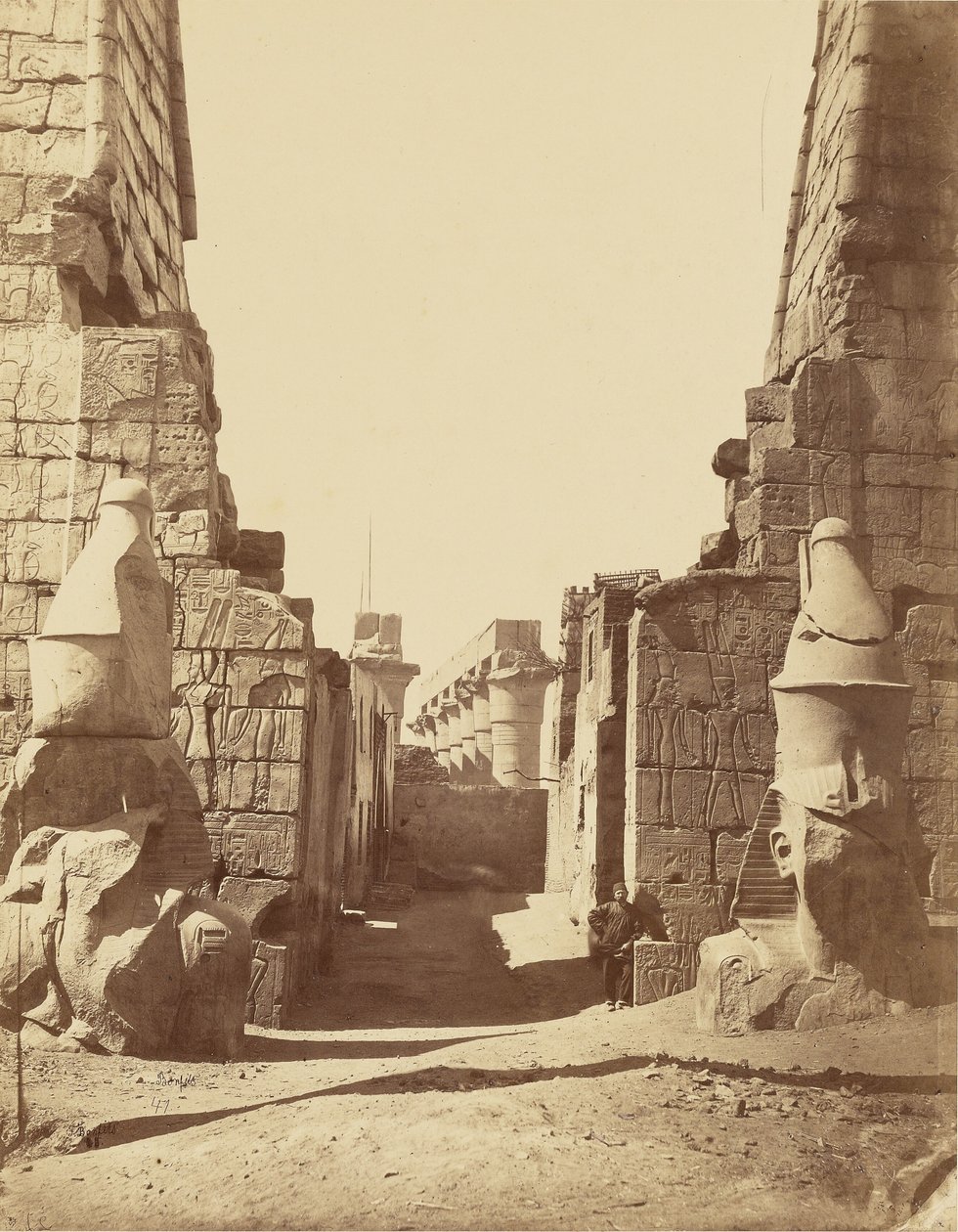 Luxor-templet, triumferende indgang [Theben] af Félix Bonfils