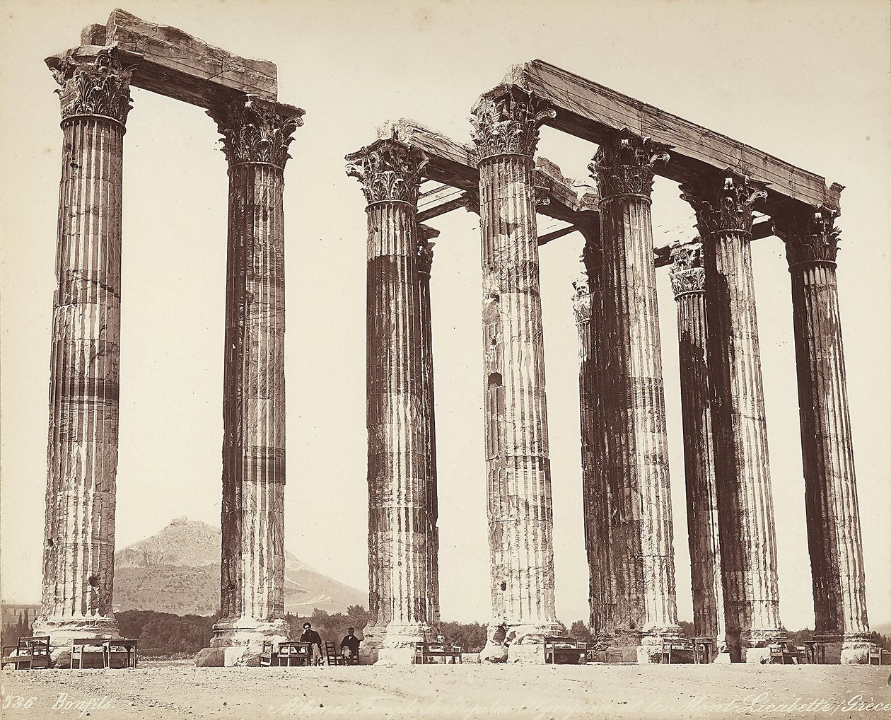 Olympeion, eller Tempel for den olympiske Zeus, på Akropolis, Athen af Félix Bonfils