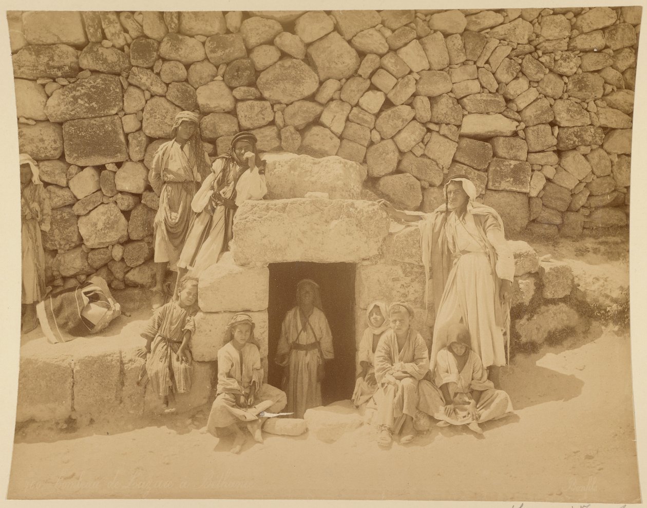 Lazarus’ grav i Betania af Félix Bonfils
