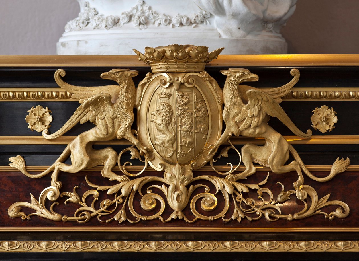 Detalje af et møbel dekorerer Brignole Sale-familiens våbenskjold af ebenisten Guillaume Grohe (1808-1885) efter en tegning af Felix Duban (1798-1870). Lejligheder af Maria Brignole Sale De Ferrari, hertuginde af Galliera (1811-1888), furn af Felix Louis Jacques Duban
