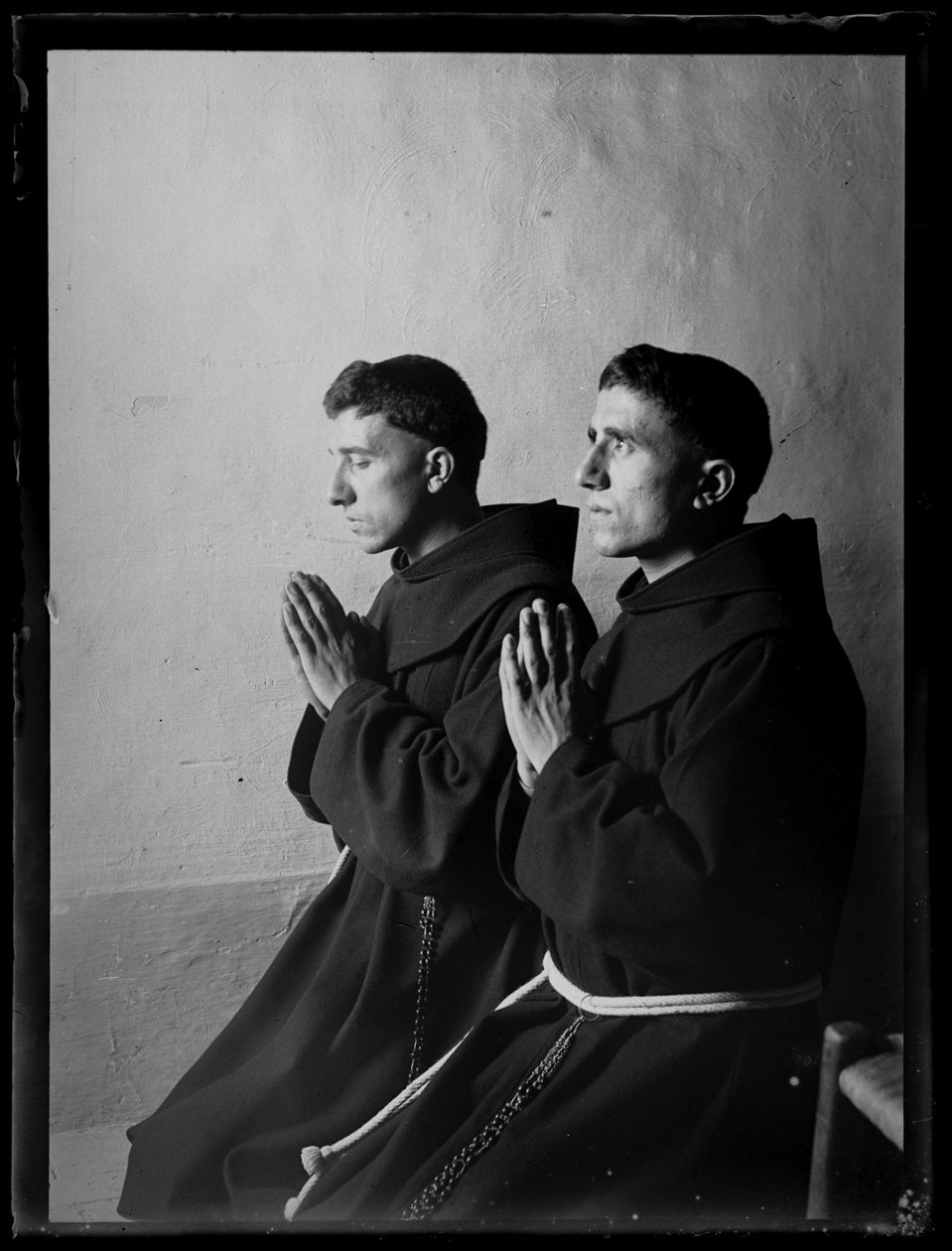Bøn franciskaner i Assisi af Ferdinand Schmutzer