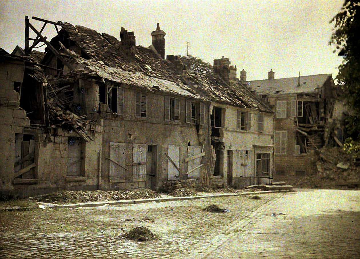 Udsigt over ruinerne, Soissons, Aisne, Frankrig, 1917 (autokrom) af Fernand Cuville