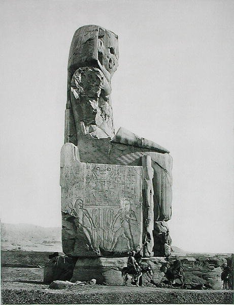 Kolossal statue, Temple of Amenhotep III (ca. 1417-1379 f.Kr.) Theben, udgivet ca. 1900 (fotogravure) af Fils Goupil