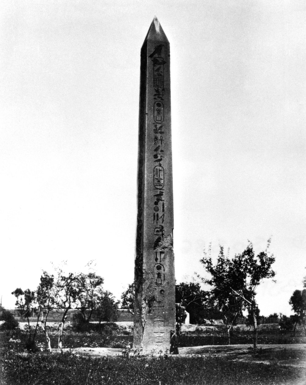 Heliopolis Obelisk, Egypten, 1878 af Félix Bonfils
