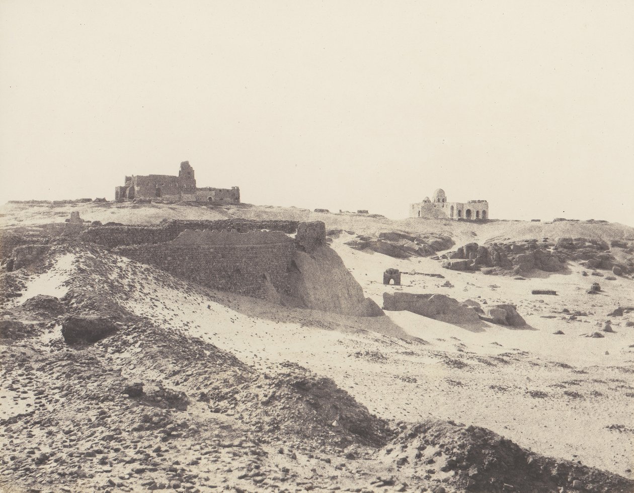 Aswan, ruinerne af den antikke arabiske indhegning, sydøst for byen, 1851-52, trykt 1853-54. af Félix Teynard