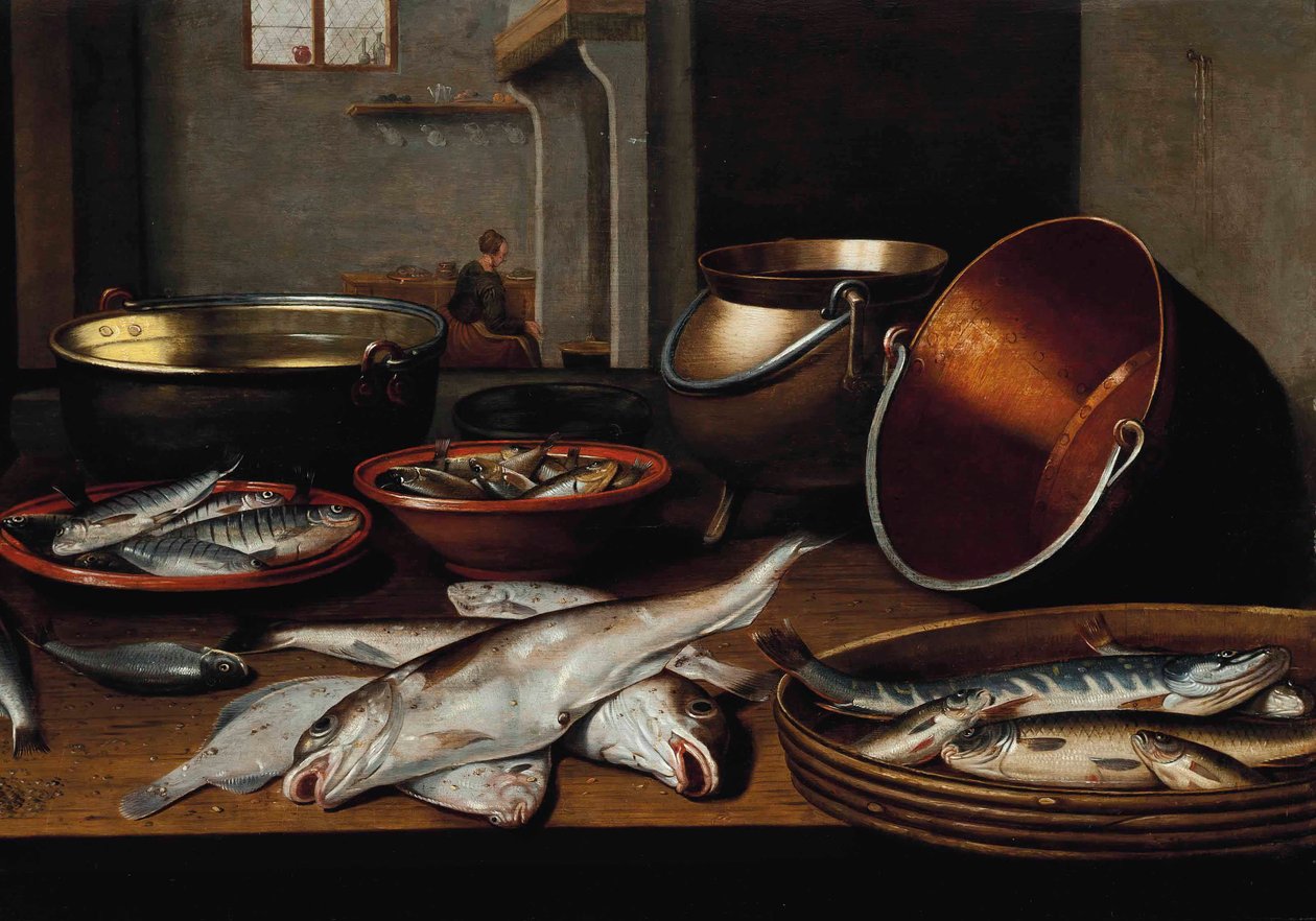 Et køkkeninteriør med fisk og redskaber på et bord af Floris van Schooten