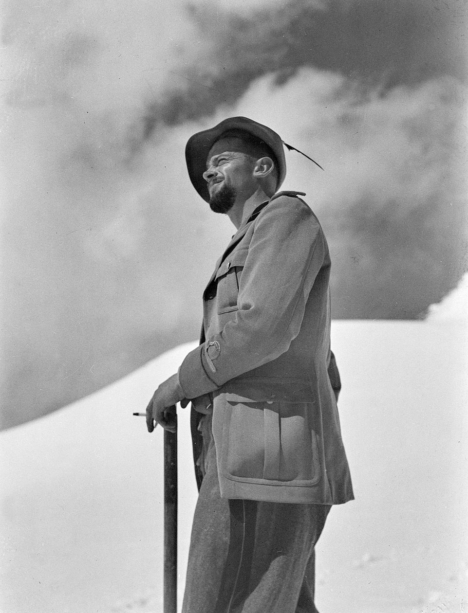 Alpino-soldat i sneen af Fosco Maraini