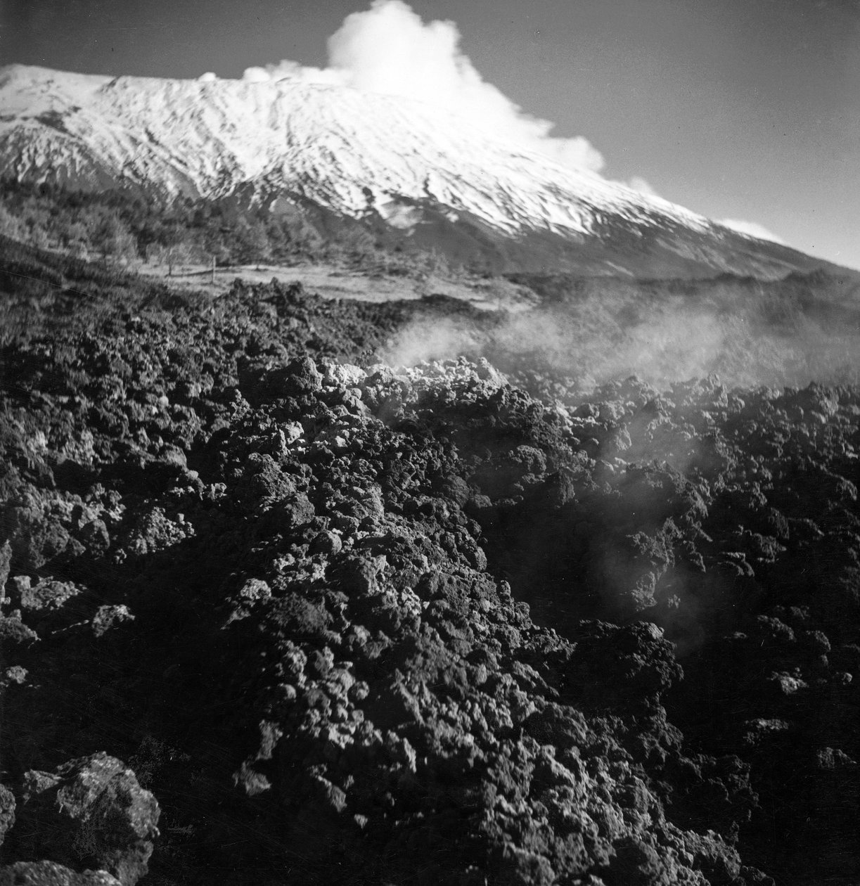 Udbrud af Etna af Fosco Maraini