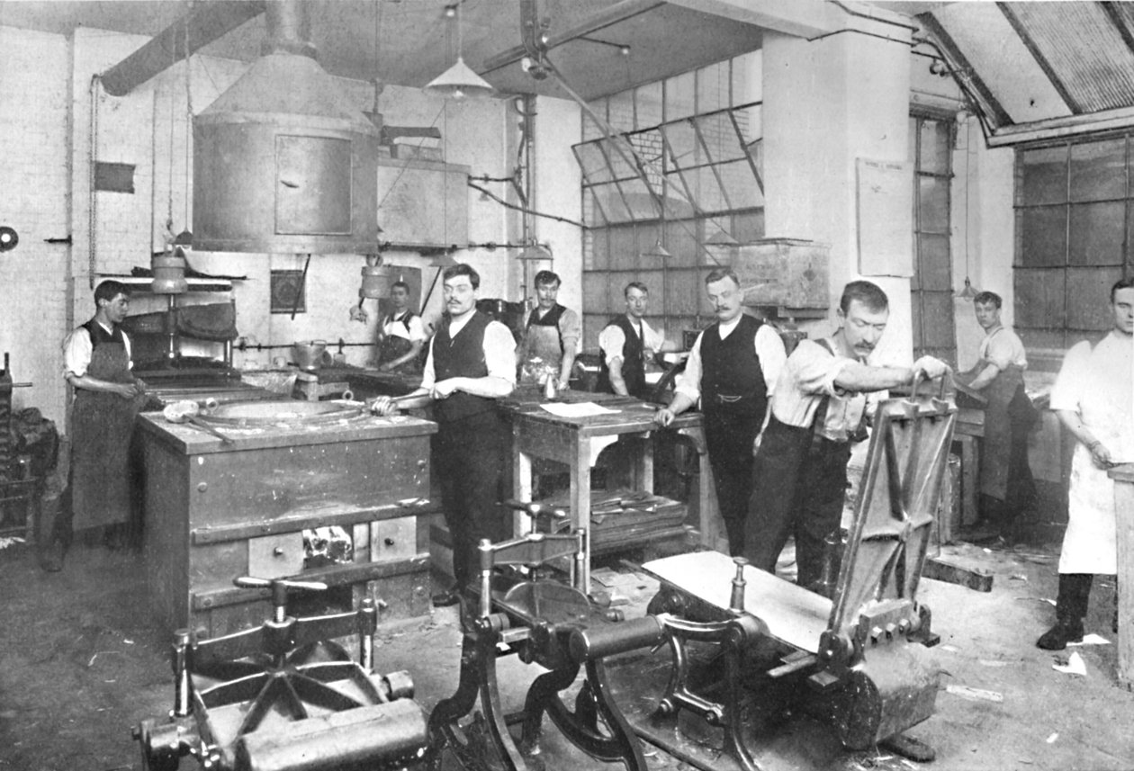 Dalziel Foundry Limited. - Earl Street lokaler. Støbe- og støbeanlæg og personale, 1909. af Fradelle and Young