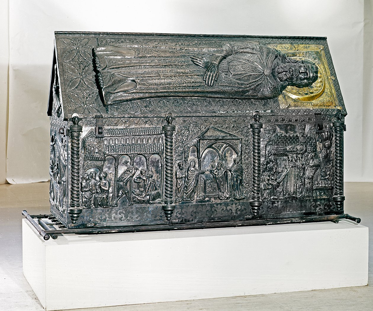 Simeons kiste, bestilt af Elisabeth, hustru til kong Ludwig I af Anjou, 1377-80 (forgyldt sølv) af Francesco da Milano