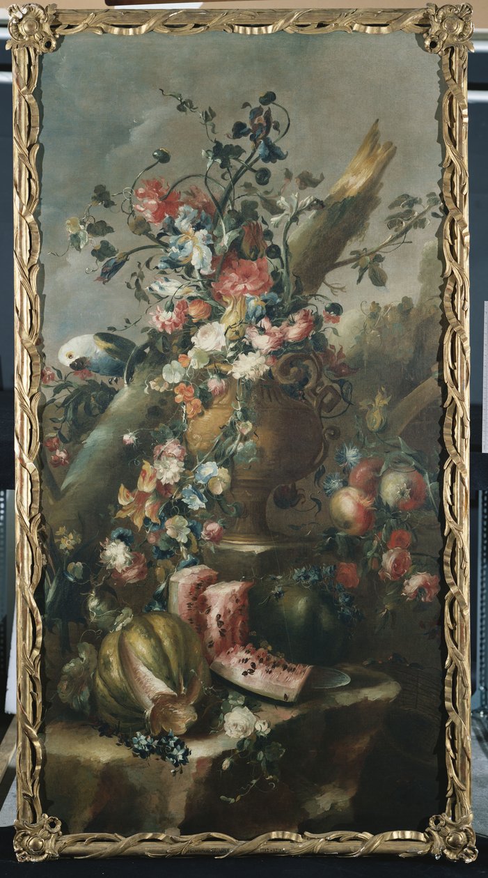 Blomster i en skulptureret urne med meloner og papegøje af Francesco Guardi