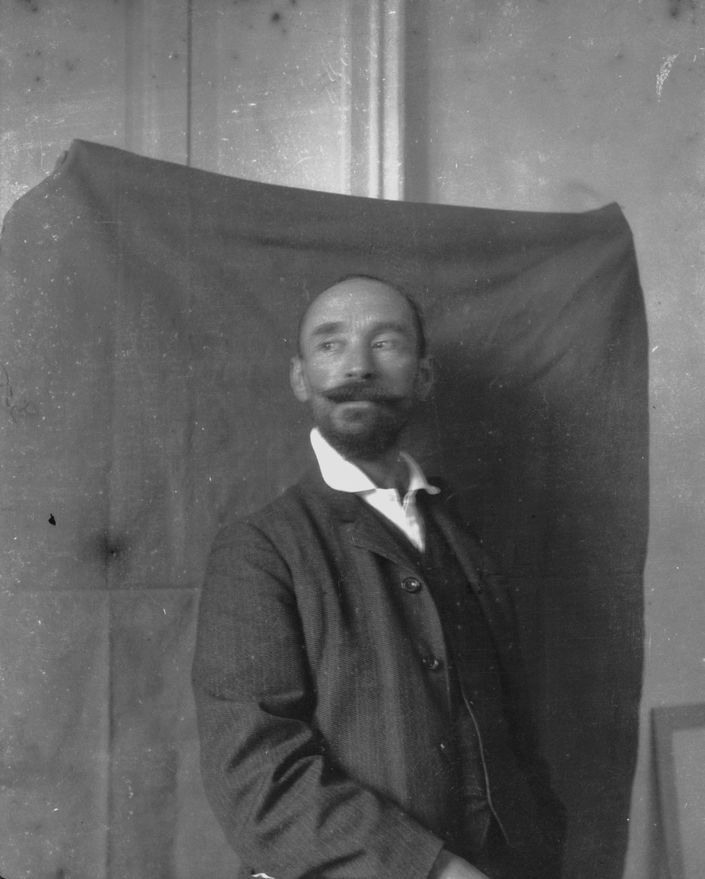 Francesco Paolo Michetti, selvportræt (s/h foto) af Francesco Paolo Michetti