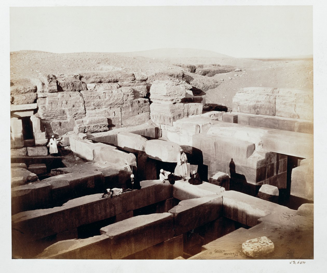 Et udgravet tempel ved foden af Sfinxen, Giza, Egypten, 4. marts 1862 af Francis Bedford