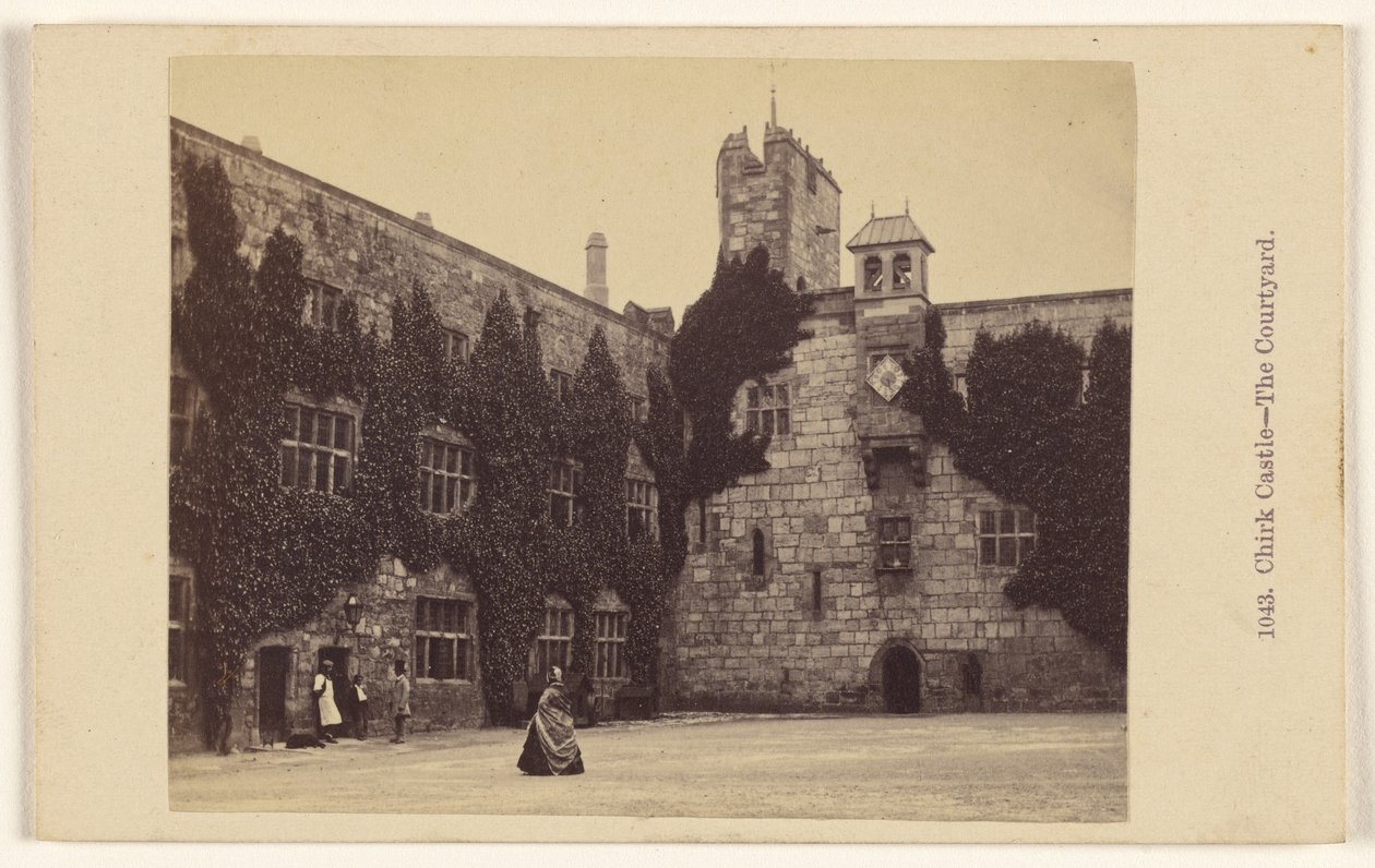 Chirk Castle - Gårdspladsen af Francis Bedford