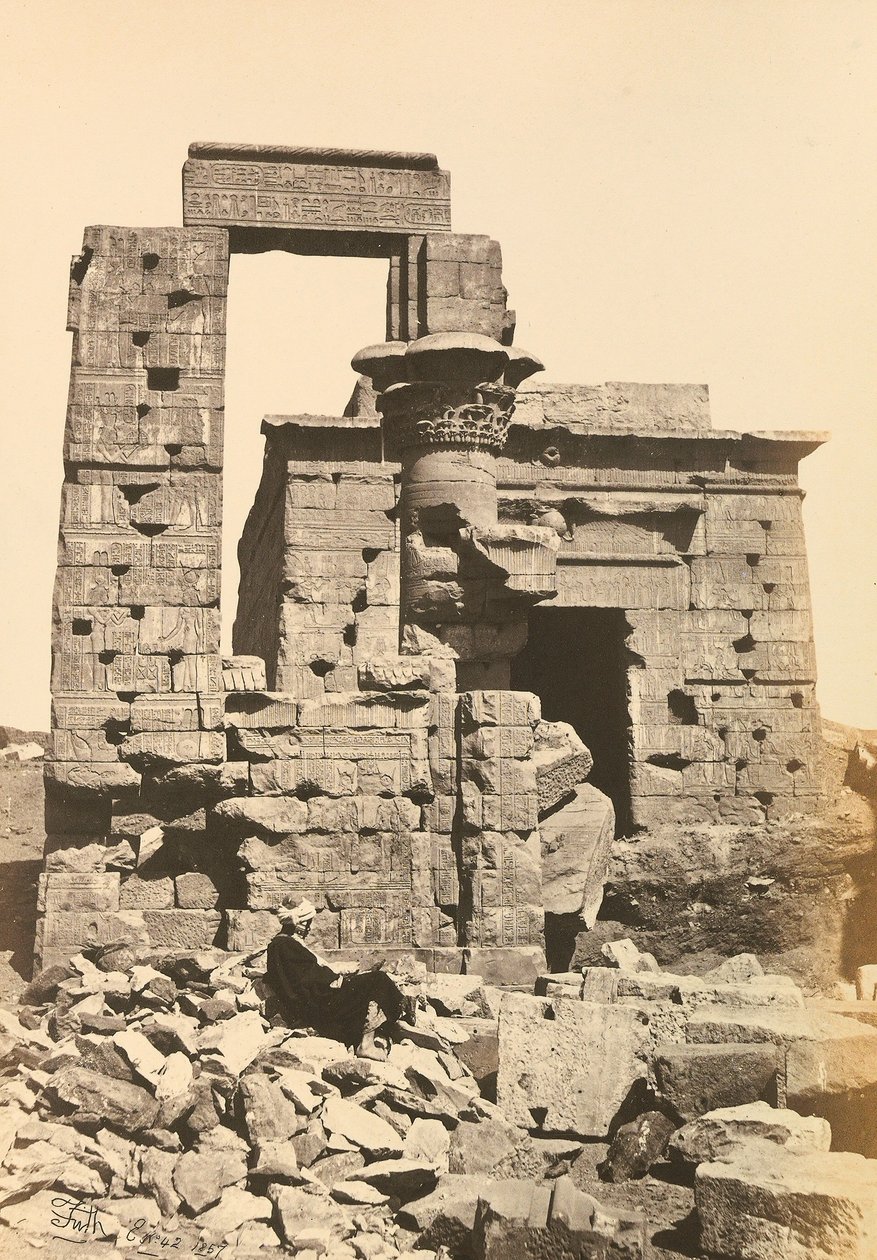 "Egypten og Palæstina": ruinerne af byen Hermonthis med Cleopatras tempel ved Erment, nær Theben, Øvre Egypten af Francis Frith
