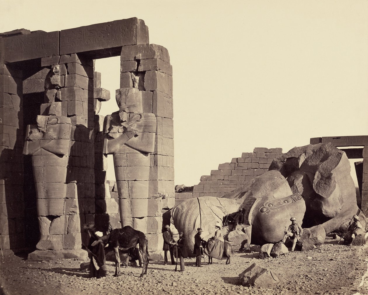 Faldet kolos fra Ramesseum, Theben af Francis Frith