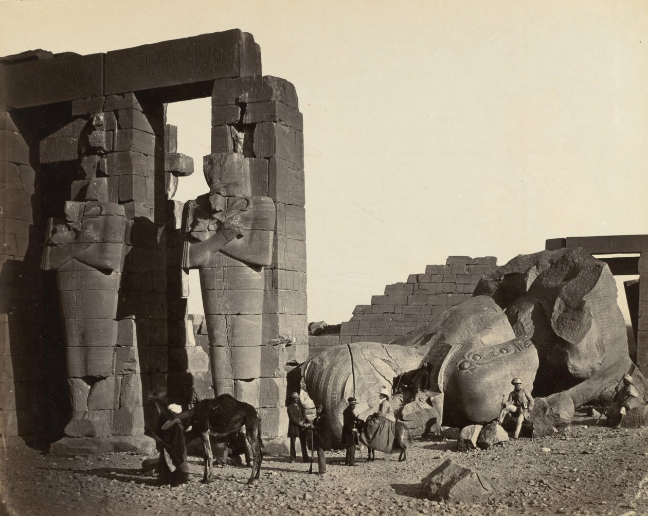 Faldet statue ved Ramesseum, Theben af Francis Frith