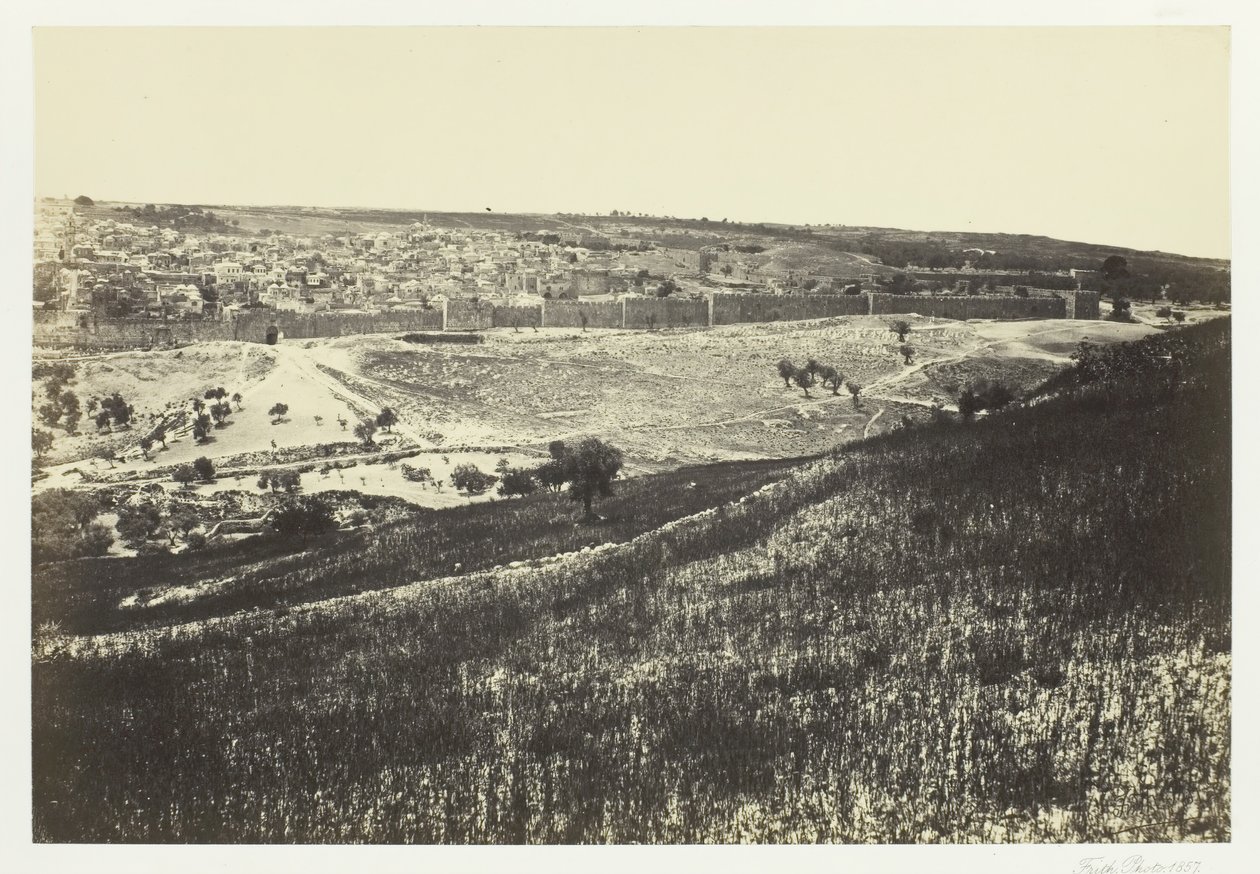 Jerusalem, fra Oliebjerget, nr. 2, 1857. af Francis Frith