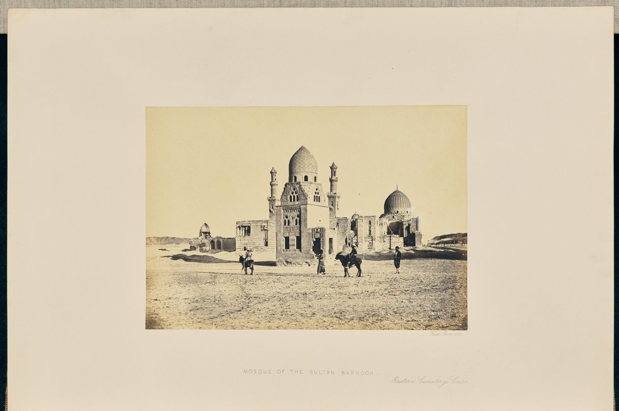 Sultan Barkooks moské, den østlige kirkegård, Cairo af Francis Frith