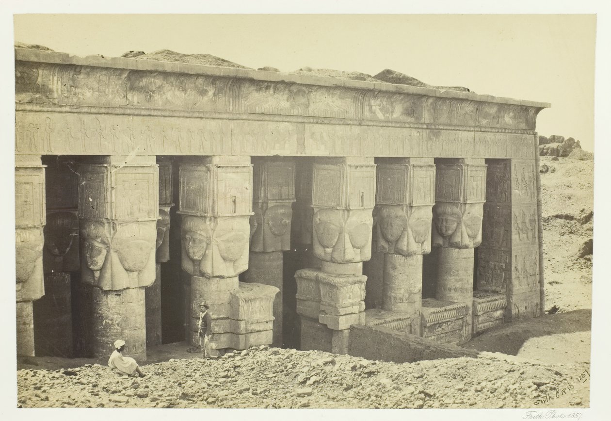 Portiko af Dendera-templet, 1857. af Francis Frith