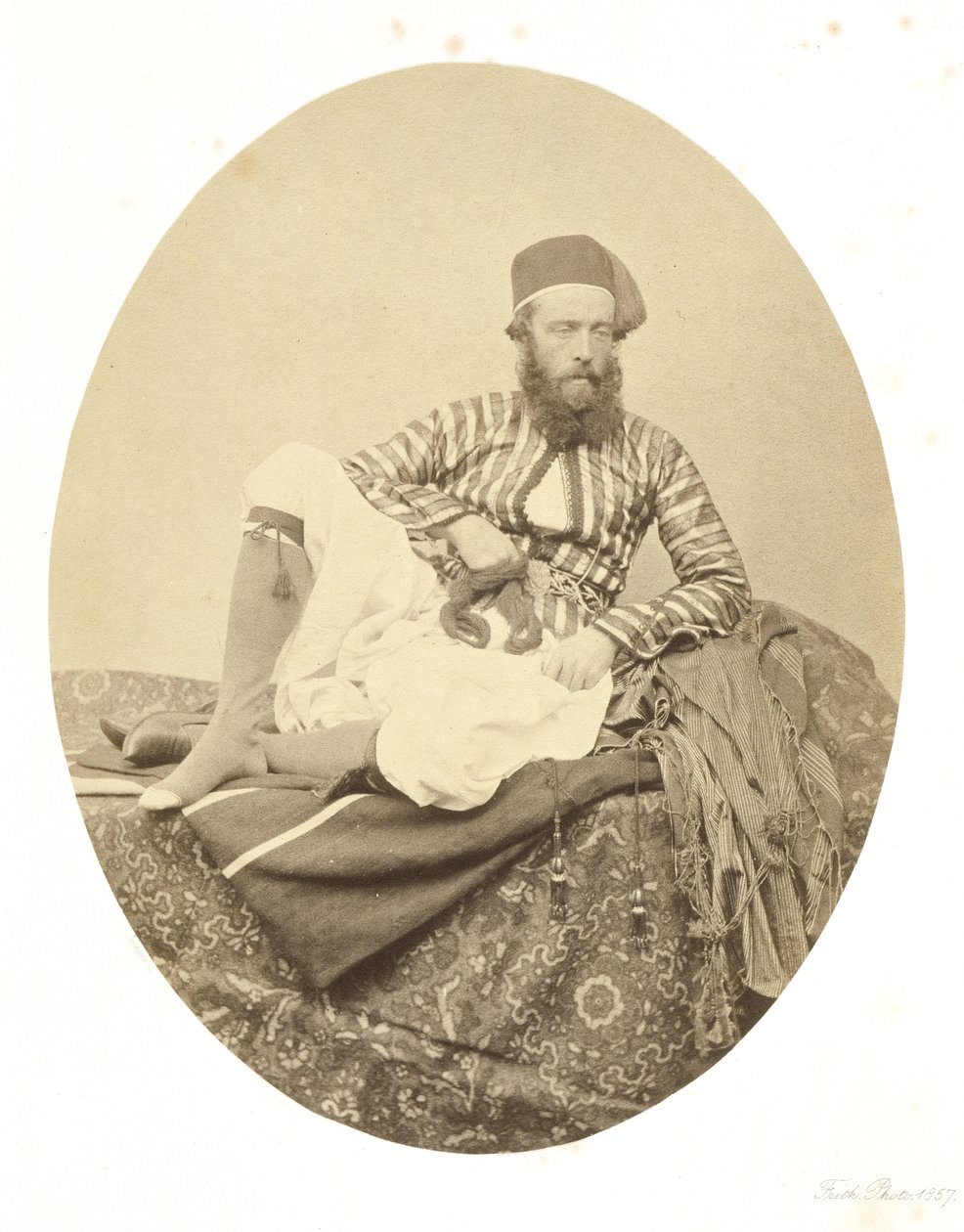 Portræt, tyrkisk sommerdragt af Francis Frith