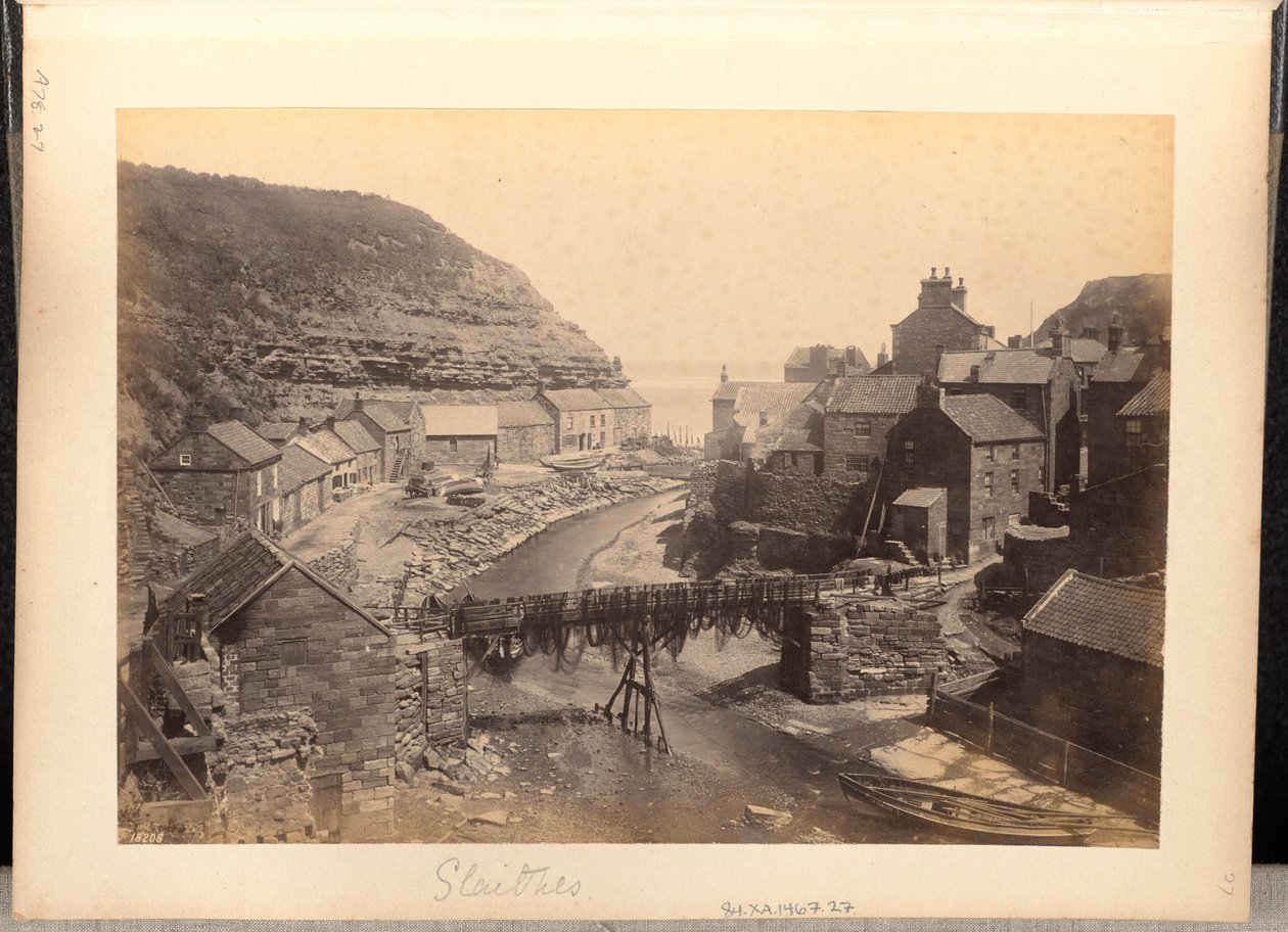 Staithes af Francis Frith