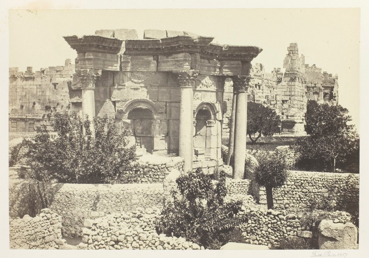Det runde tempel, Baalbek af Francis Frith