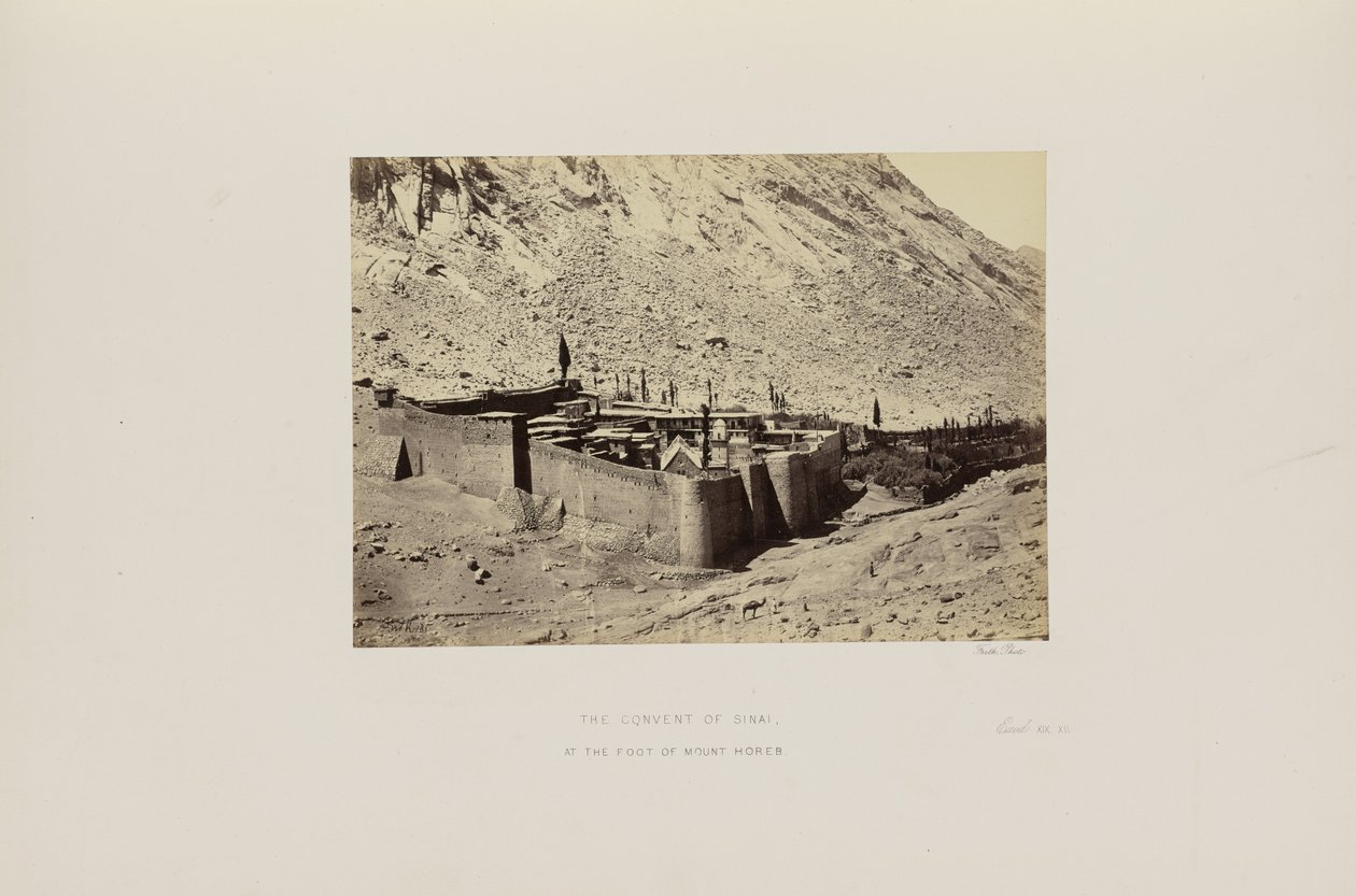 Klosteret på Sinai ved foden af Horeb-bjerget af Francis Frith
