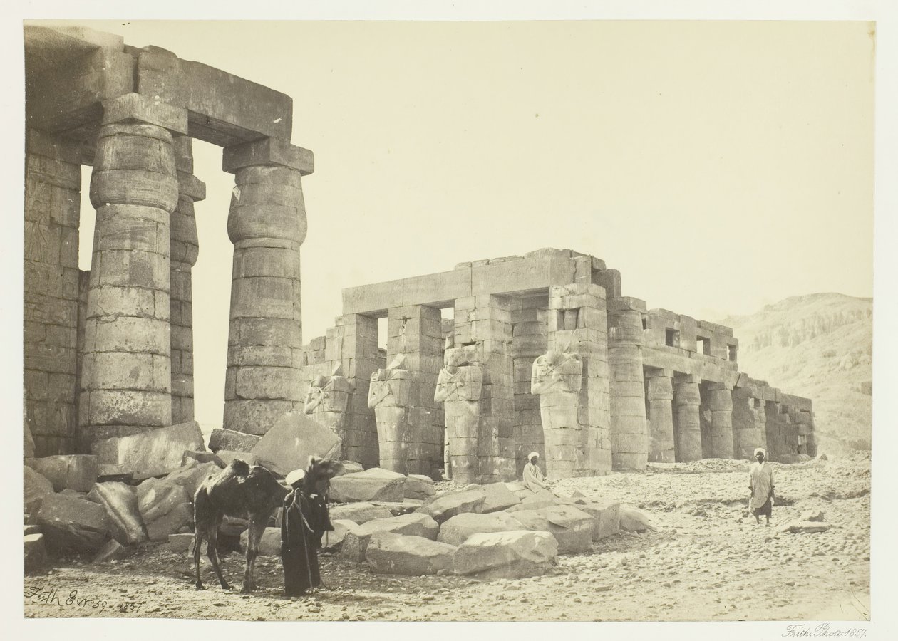 Memnonium, Theben, fra sletten, 1857. af Francis Frith