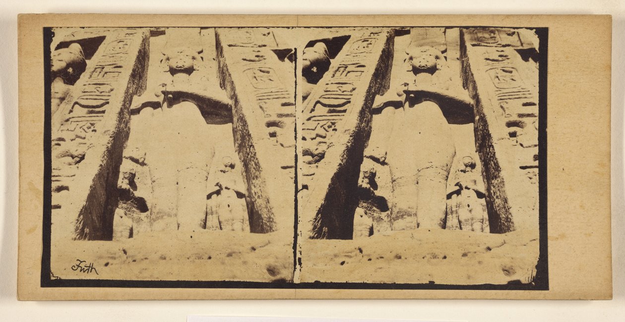 [Der kleine Felsentempel von Abu Simbel.] af Francis Frith