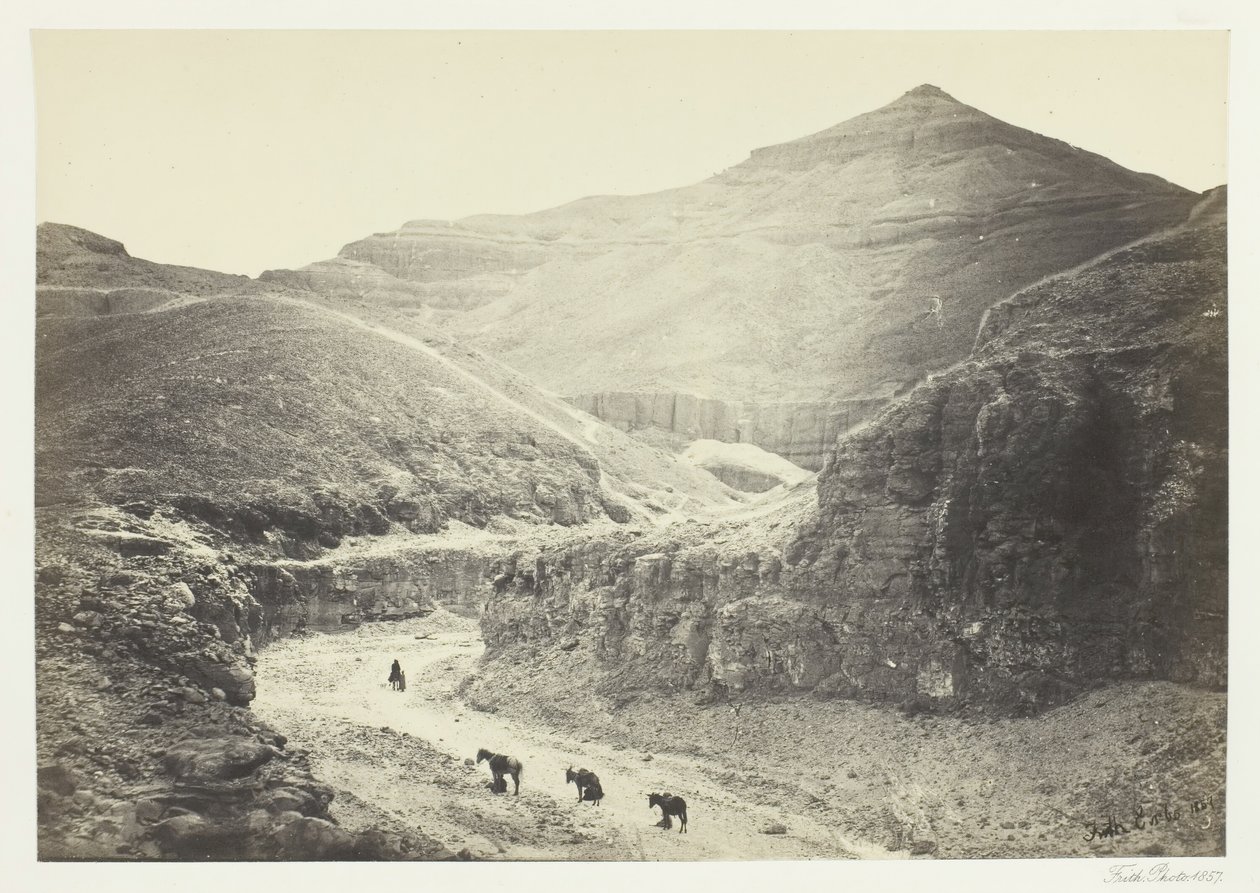 Kongernes Gravdal, Theben, 1857. af Francis Frith