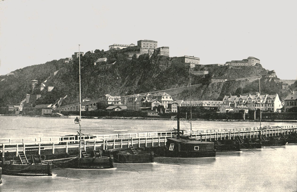 Fæstningen Ehrenbreitstein ved Rhinen, Tyskland, 1895. af Frith and Co