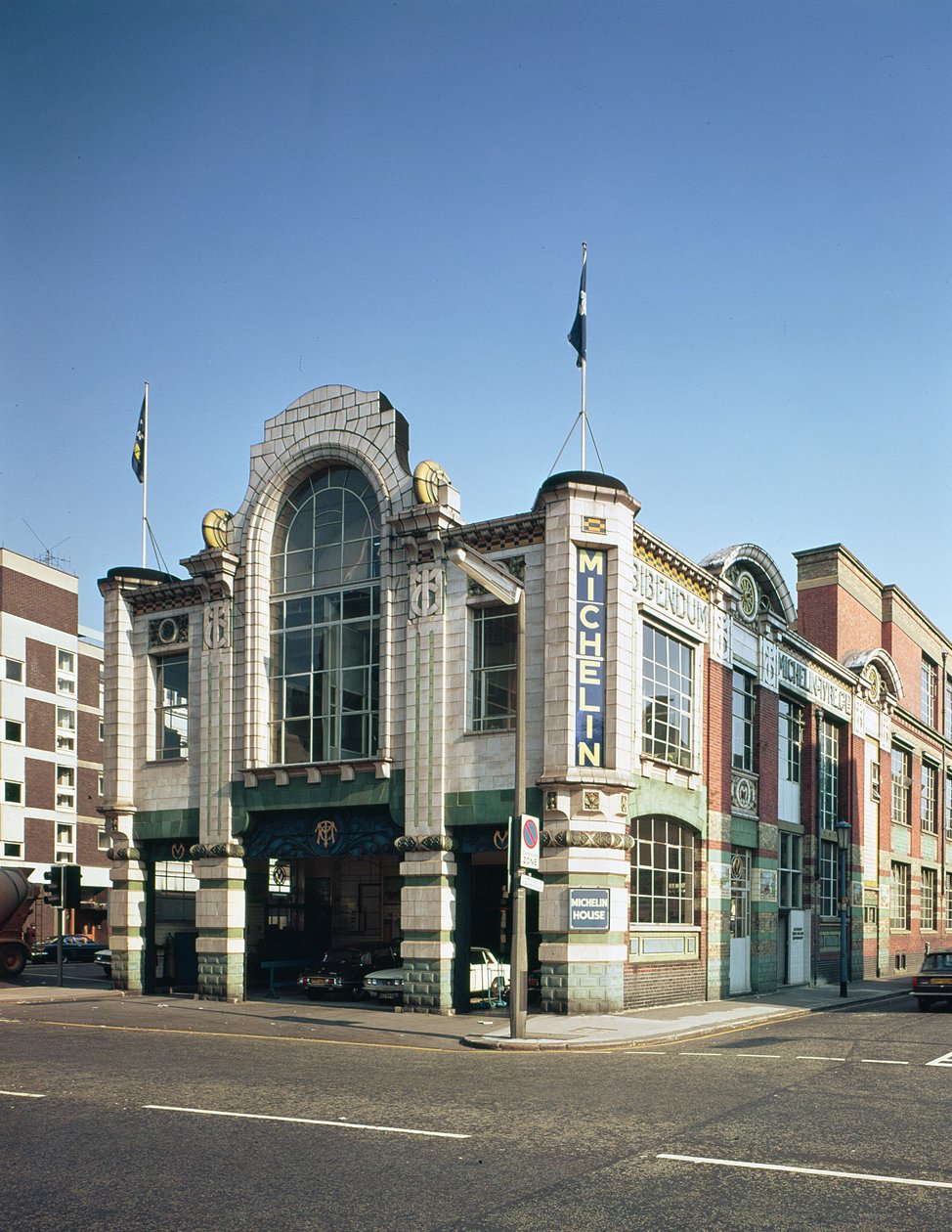 Michelin-bygningen, 81 Fulham Road, bygget i 1910-11 af Francois Espinasse