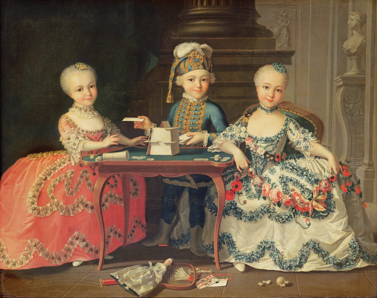 Gruppeportræt af en dreng og to piger, der bygger et korthus med andre spil ved bordet af Francois Hubert Drouais