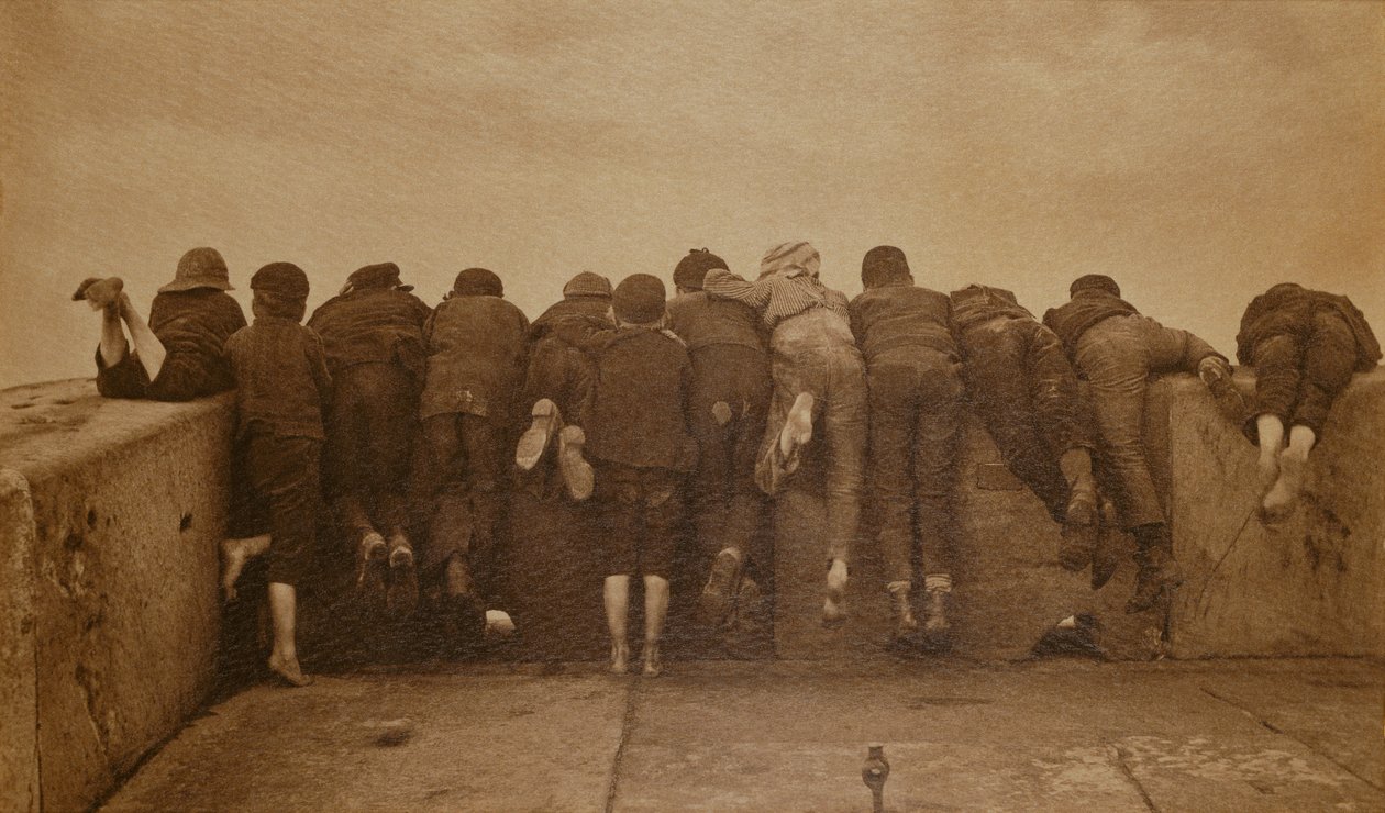 Spænding, ca. 1889 (sepiafoto) af Frank Meadow Sutcliffe