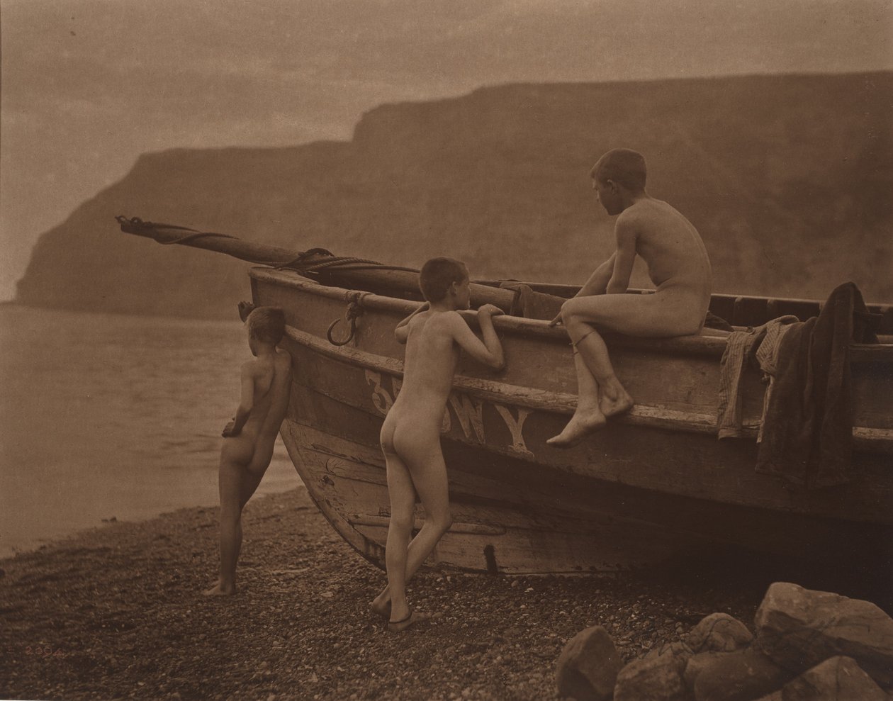 In Puris Naturalibus (I naturtilstand) af Frank Meadow Sutcliffe