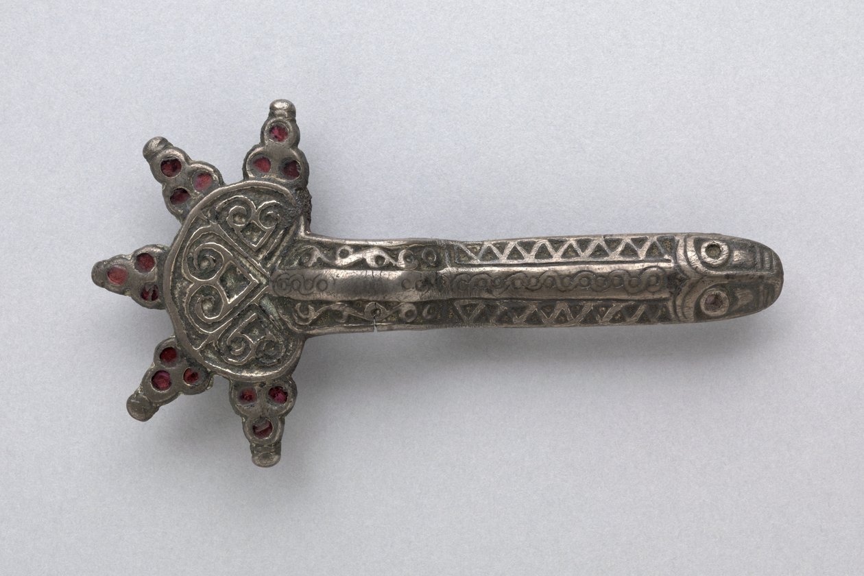 Fibula, 500-tal af Frankish School