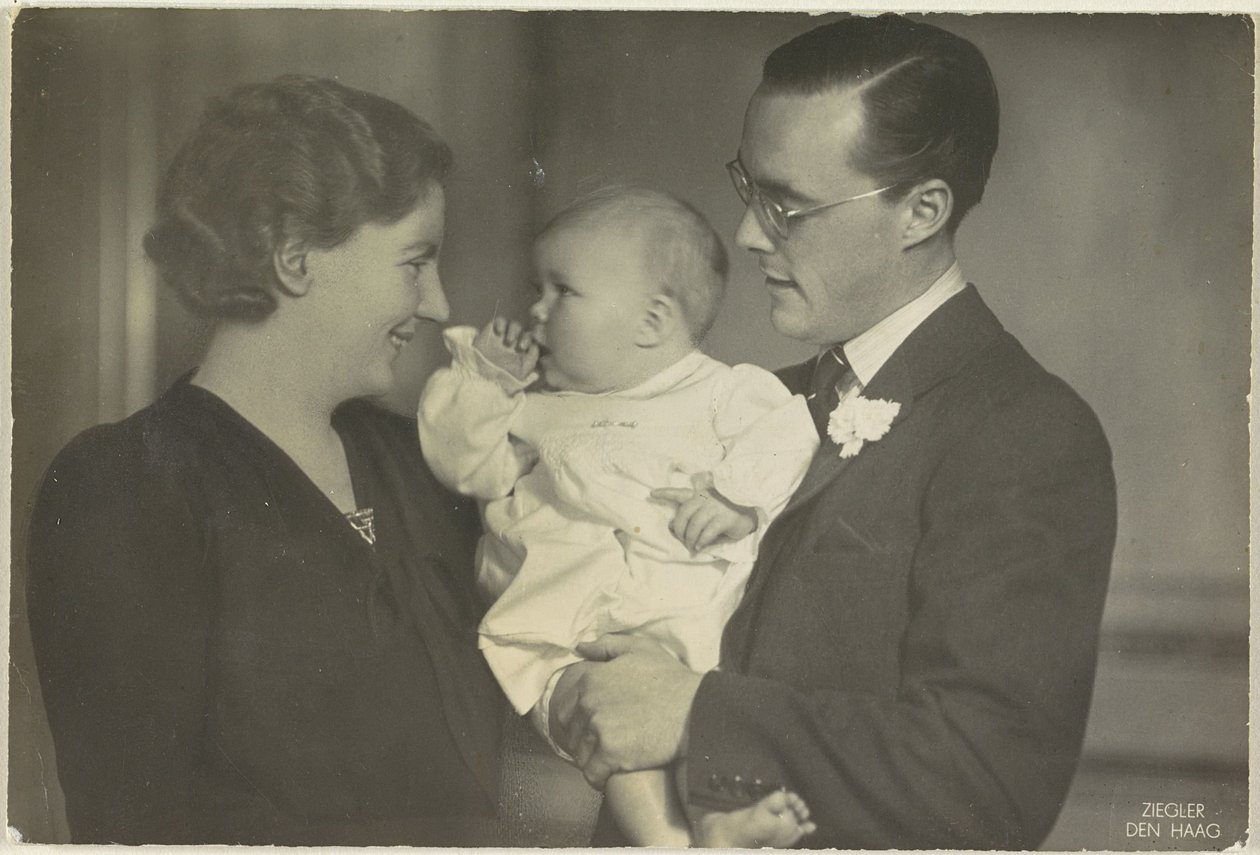 Portræt af Juliana, dronning af Holland, Bernhard van Lippe-Biesterfeld og Beatrix, dronning af Holland af Franz Ziegler