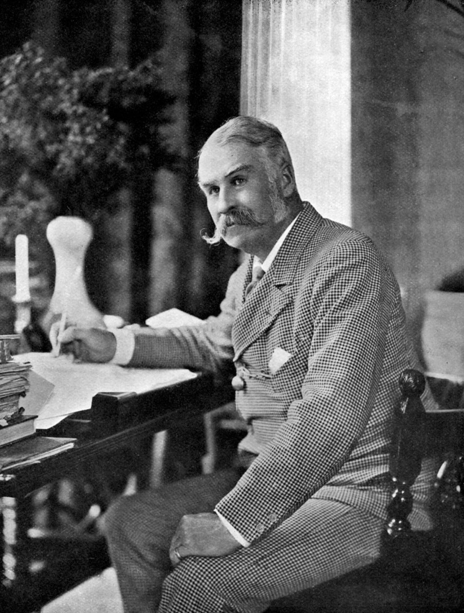 Sir William Schwenck Gilbert 1836-1911, engelsk dramatiker og humorist, 1911-1912. af Frederick Downer and Sons